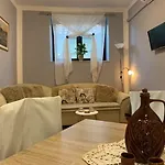 Fresh Dar Orlic 아파트호텔 트로기르