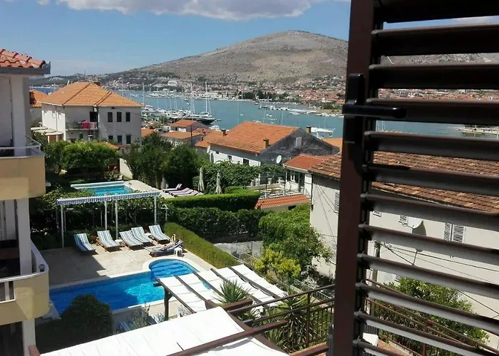 Aparthotel Fresh Dar Orlic 3*